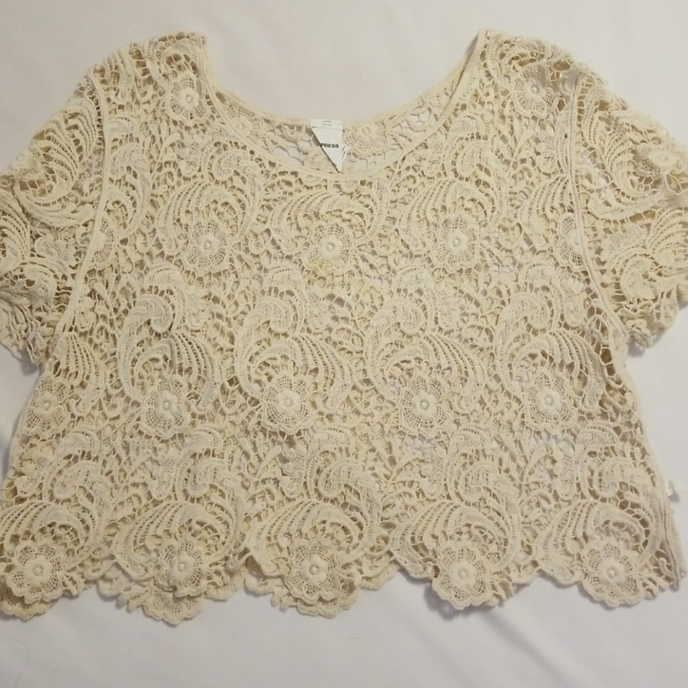 Beautiful ivory lace crop top